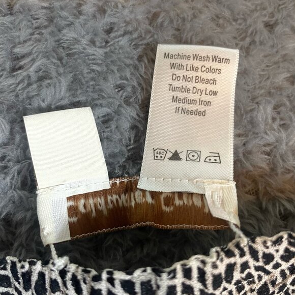 Coldwater Creek Women's Reversible Skirt Size XL (16) Black White Abstract Artsy - Picture 4 of 6